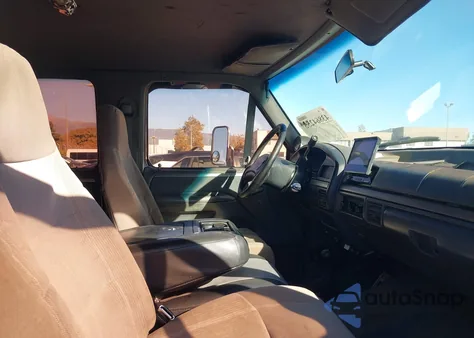 1993 Ford F350 z USA, uszkodzony, nr VIN 2FTJW36MXPCA62913